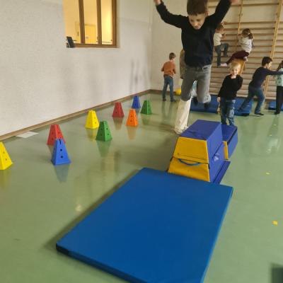 1.a Klasse - Bewegungsstunde