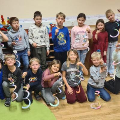 2. Klassen - Wir lernten das Vater unser